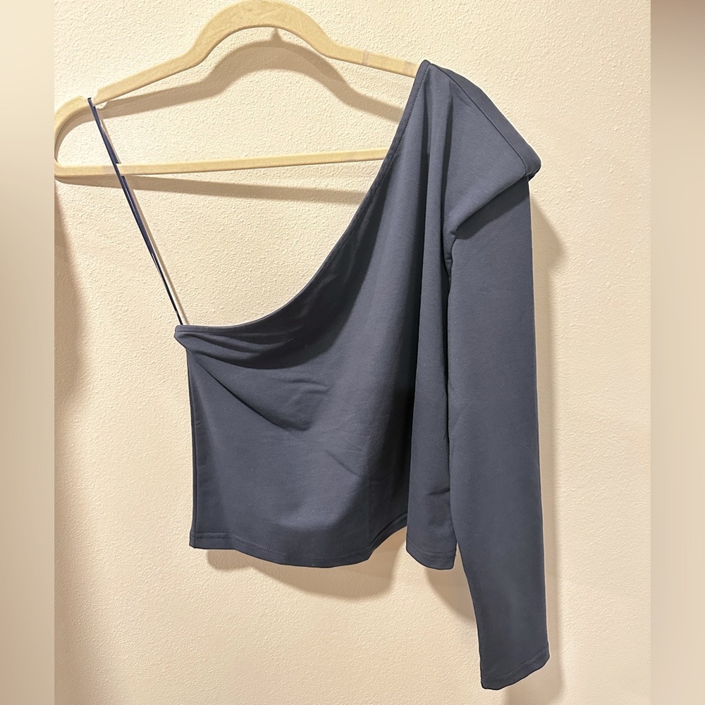 Walter Baker one sleeve navy blouse